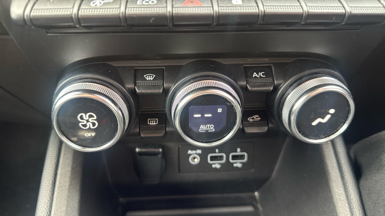 Renault Clio 1.0 TCe 90 Iconic 5dr Petrol Hatchback